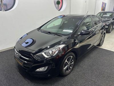 Schwarz Gebraucht 2016 Hyundai i30 Limousine | 7.999 € (Fairer Preis)