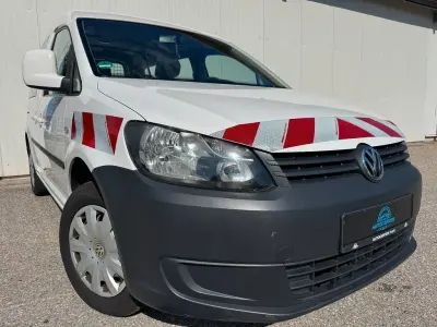 Gebraucht VW Caddy Trendline 102 PS (75 kW) 2012 Weiß Van / Kleinbus