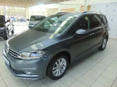 Gebraucht VW Touran Comfortline 150 PS (110 kW) 2018 Grau Van / Kleinbus