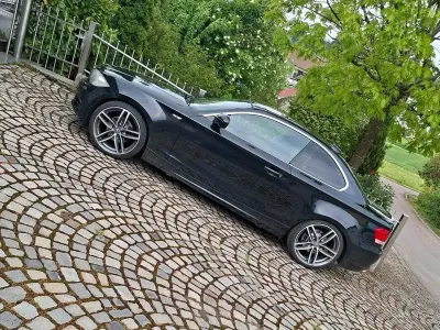 Gebraucht BMW 118 Coupé 143 PS (105 kW) 2010 Schwarz Coupé