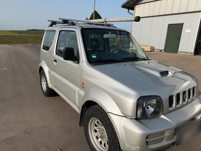 Second-hand Suzuki Jimny 86 CP (63 kW) 2009 Argintiu SUV