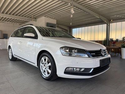 Gebraucht VW Passat 105 PS (77 kW) 2013 Weiß Kombi
