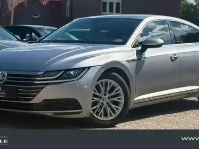 Gebraucht VW Arteon 150 PS (110 kW) 2018 Silber Kleinwagen