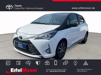 Gebraucht Toyota Yaris Connect Style 111 PS (81 kW) 2020 Weiß Limousine