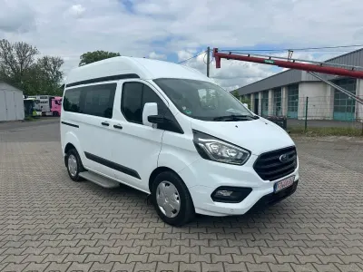 Używany Ford Transit Trend 105 KM (77 kW) 2019 Biały Minivan