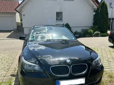 Gebraucht BMW 520 Exclusive 177 PS (130 kW) 2009 Schwarz Kombi