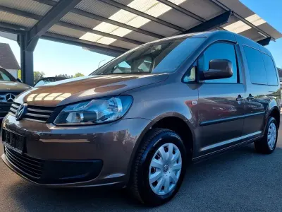 Gebraucht VW Caddy 102 PS (75 kW) 2013 Braun Van / Kleinbus