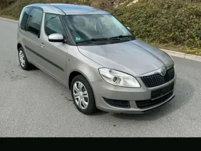 Gebraucht Skoda Octavia 105 PS (77 kW) 2012 Gold Van / Kleinbus