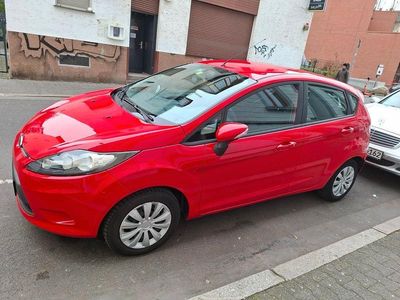 Second-hand Ford Fiesta Trend 95 CP (69 kW) 2011 Roșu Berlinǎ