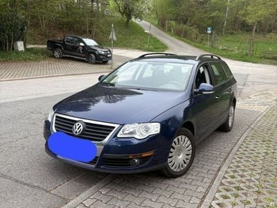 Gebraucht VW Passat 122 PS (89 kW) 2010 Blau Kombi
