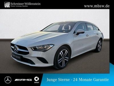 Digitalweiß Gebraucht 2022 Mercedes CLA250 Shooting Brake Kombi | 30.660 € (Guter Preis)