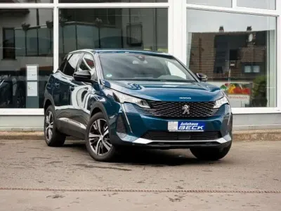 Gebraucht Peugeot 3008 Allure 131 PS (96 kW) 2023 Blau celebes SUV