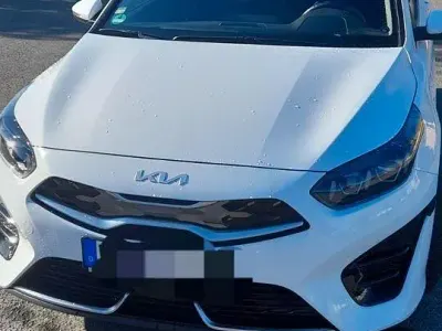 Gebraucht Kia Ceed Sportswagon 141 PS (103 kW) 2023 Weiß Kombi