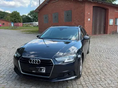 Gebraucht Audi A4 150 PS (110 kW) 2018 Blau Kombi