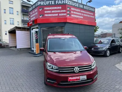 Używany VW Caddy Highline 131 KM (96 kW) 2020 Czerwony Minivan