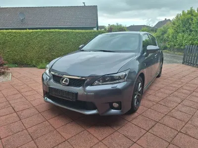 Gebraucht Lexus CT200h Sport Line 136 PS (100 kW) 2012 Grau Limousine