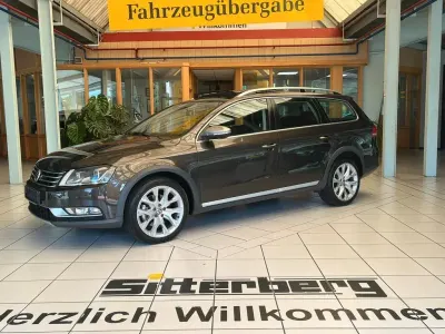 Gebraucht VW Passat 170 PS (125 kW) 2012 Braun Kombi