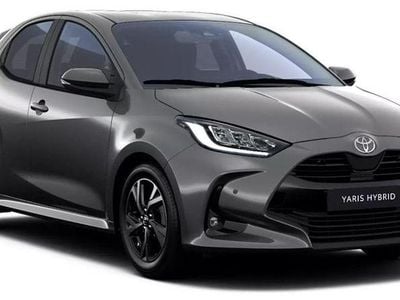 Grau Neu 2025 Toyota Yaris Hybrid Comfort Limousine | 28.839 € (Teuer)