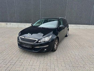 Gebraucht Peugeot 308 SW Allure 120 PS (88 kW) 2016 Schwarz Kombi