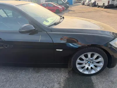 Gebraucht BMW 318 143 PS (105 kW) 2008 Schwarz Limousine