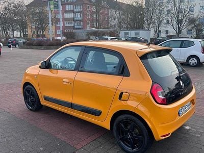 Gelb Gebraucht 2019 Renault Twingo Kleinwagen | 7.500 € (Fairer Preis)