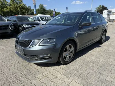 Gebraucht Skoda Octavia Ambition 116 PS (85 kW) 2019 Schwarz Kombi