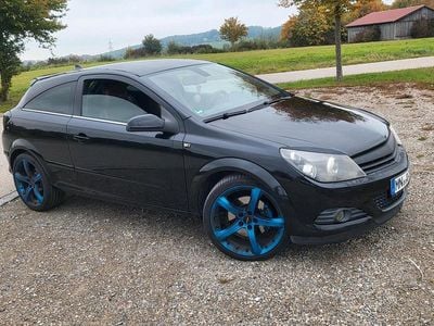 Opel Astra GTC