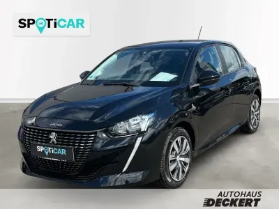 Käytetty Peugeot 208 Active 101 HP (74 kW) 2023 Musta Viistoperä