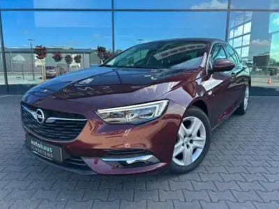 Gebraucht Opel Insignia Dynamic 136 PS (100 kW) 2019 Braun Limousine
