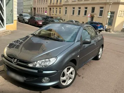 Gebraucht Peugeot 206 CC 109 PS (80 kW) 2005 Blau Cabrio