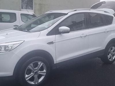 Gebraucht Ford Kuga SYNC Edition 150 PS (110 kW) 2015 Weiß SUV