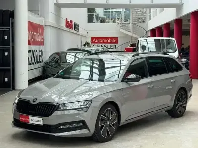 Gebraucht Skoda Superb SportLine 200 PS (147 kW) 2023 Grau Kombi