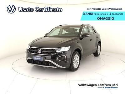 Second-hand VW T-Roc Life 150 CP (110 kW) 2025 Negru SUV