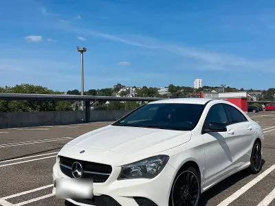 Gebraucht Mercedes CLA180 122 PS (89 kW) 2014 Weiß Coupé