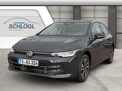Neu VW Golf VIII 150 PS (110 kW) 2026 Grau Limousine