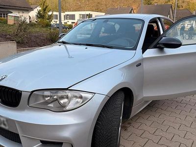 Usata BMW 116 115 CV (84 kW) 2005 Argento Utilitaria