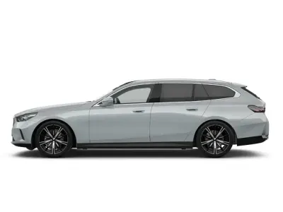 Gebraucht BMW 520 M Sport 197 PS (144 kW) 2025 Grau Kombi
