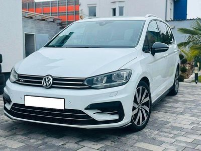 Gebraucht VW Touran R-line 116 PS (85 kW) 2019 Weiß Van / Kleinbus
