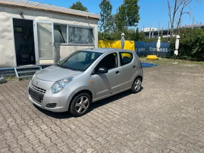 Gebraucht Suzuki Alto 68 PS (50 kW) 2010 Silber Kleinwagen