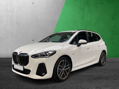 Weiß Gebraucht 2024 BMW 223 Active Tourer M Sport Van / Kleinbus | 37.990 € (Fairer Preis)