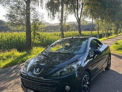 Gebraucht Peugeot 207 120 PS (88 kW) 2013 Schwarz Limousine