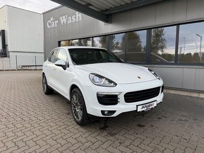 Weiß Gebraucht 2018 Porsche Cayenne SUV | 46.390 € (Teuer)