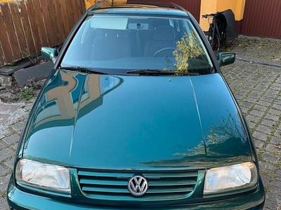Gebraucht VW Jetta 90 PS (66 kW) 1995 Grün Limousine