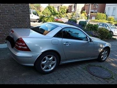 Gebraucht Mercedes SLK230 197 PS (144 kW) 2004 Silber Cabrio