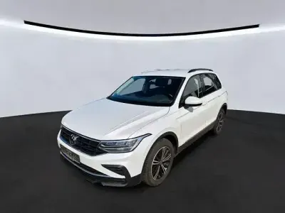 Gebraucht VW Tiguan Life 150 PS (110 kW) 2022 Weiß SUV
