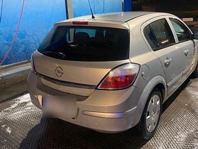 Gebraucht Opel Astra 110 PS (80 kW) 2006 Silber Kombi