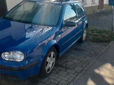 Gebraucht VW Golf IV 75 PS (55 kW) 2001 Blau Limousine