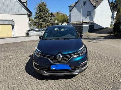 Second-hand Renault Captur Bose Edition 90 CP (66 kW) 2019 Albastru SUV