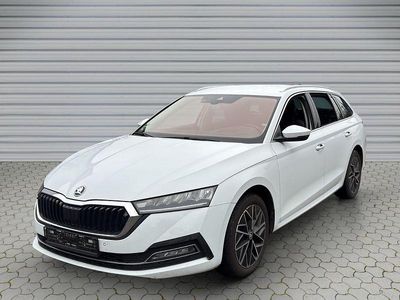 Weiß Gebraucht 2022 Skoda Octavia Style Kombi | 16.065 € (Guter Preis)