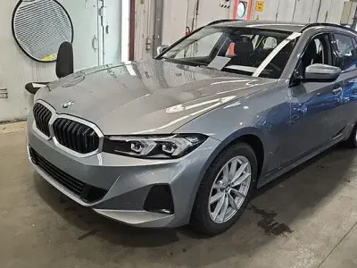 Gebraucht BMW 320 Shadowline 190 PS (139 kW) 2024 Grau Limousine